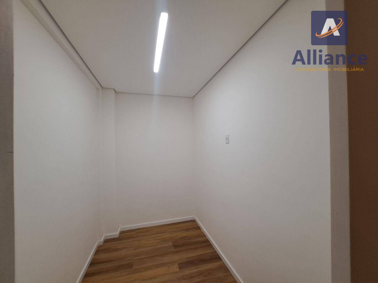 Casa de Condomínio à venda com 3 quartos, 378m² - Foto 27