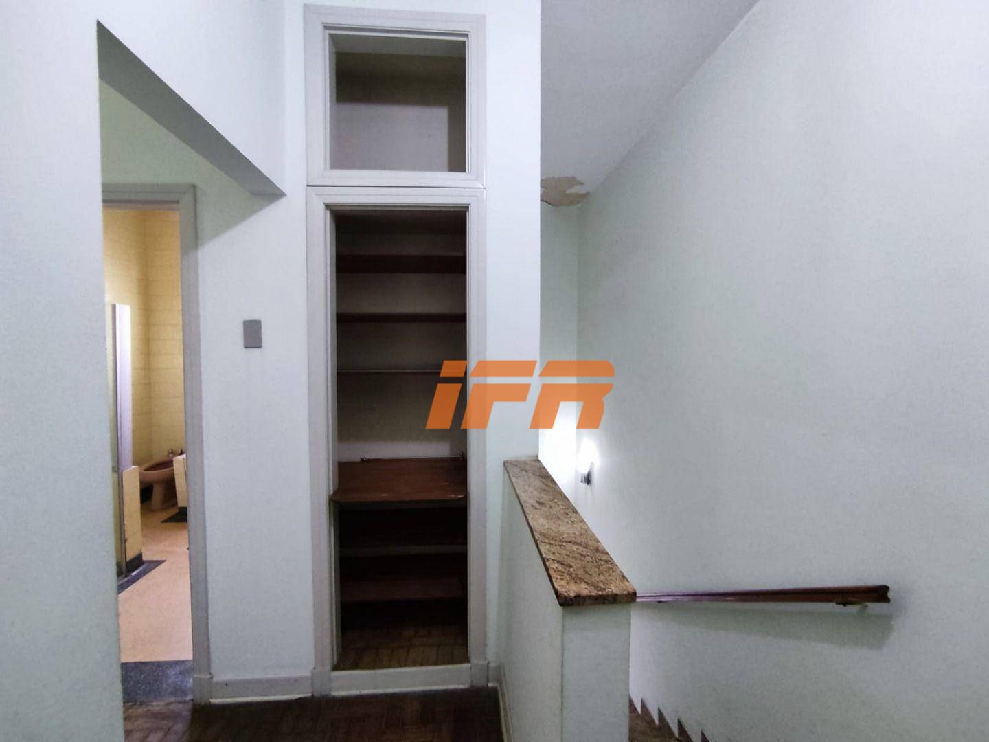 Sobrado à venda com 4 quartos, 400m² - Foto 9