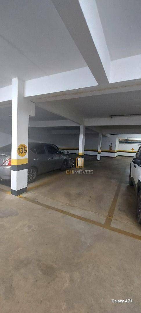 Apartamento à venda com 2 quartos, 61m² - Foto 4