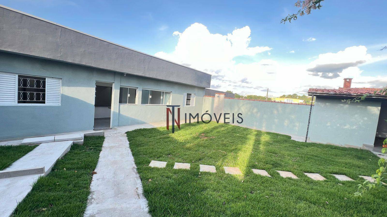Casa para alugar com 2 quartos, 80m² - Foto 1