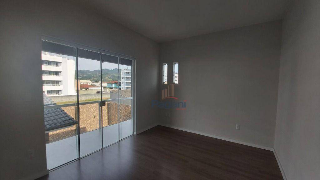 Casa à venda com 3 quartos, 270m² - Foto 12