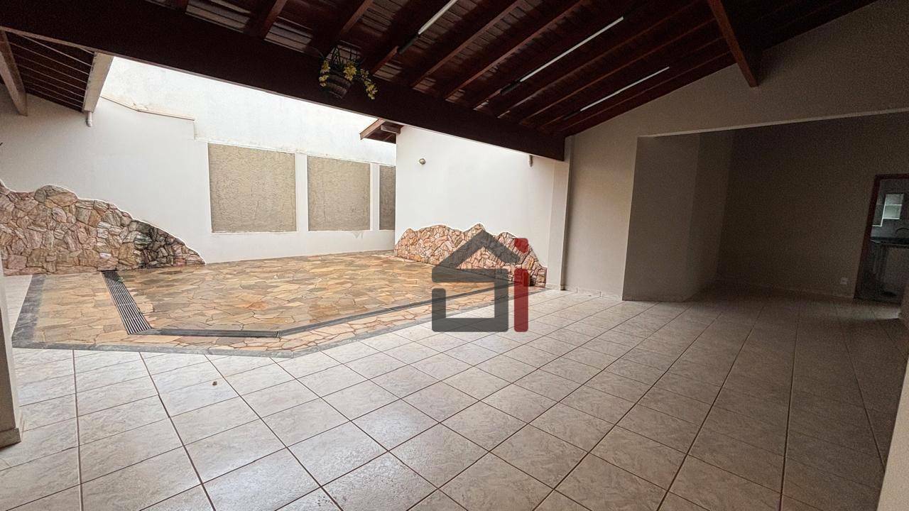 Casa à venda e aluguel com 3 quartos - Foto 30