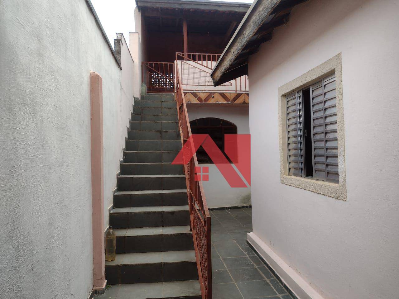 Casa à venda com 3 quartos, 140m² - Foto 2