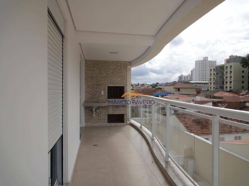 Apartamento à venda com 3 quartos, 114m² - Foto 1