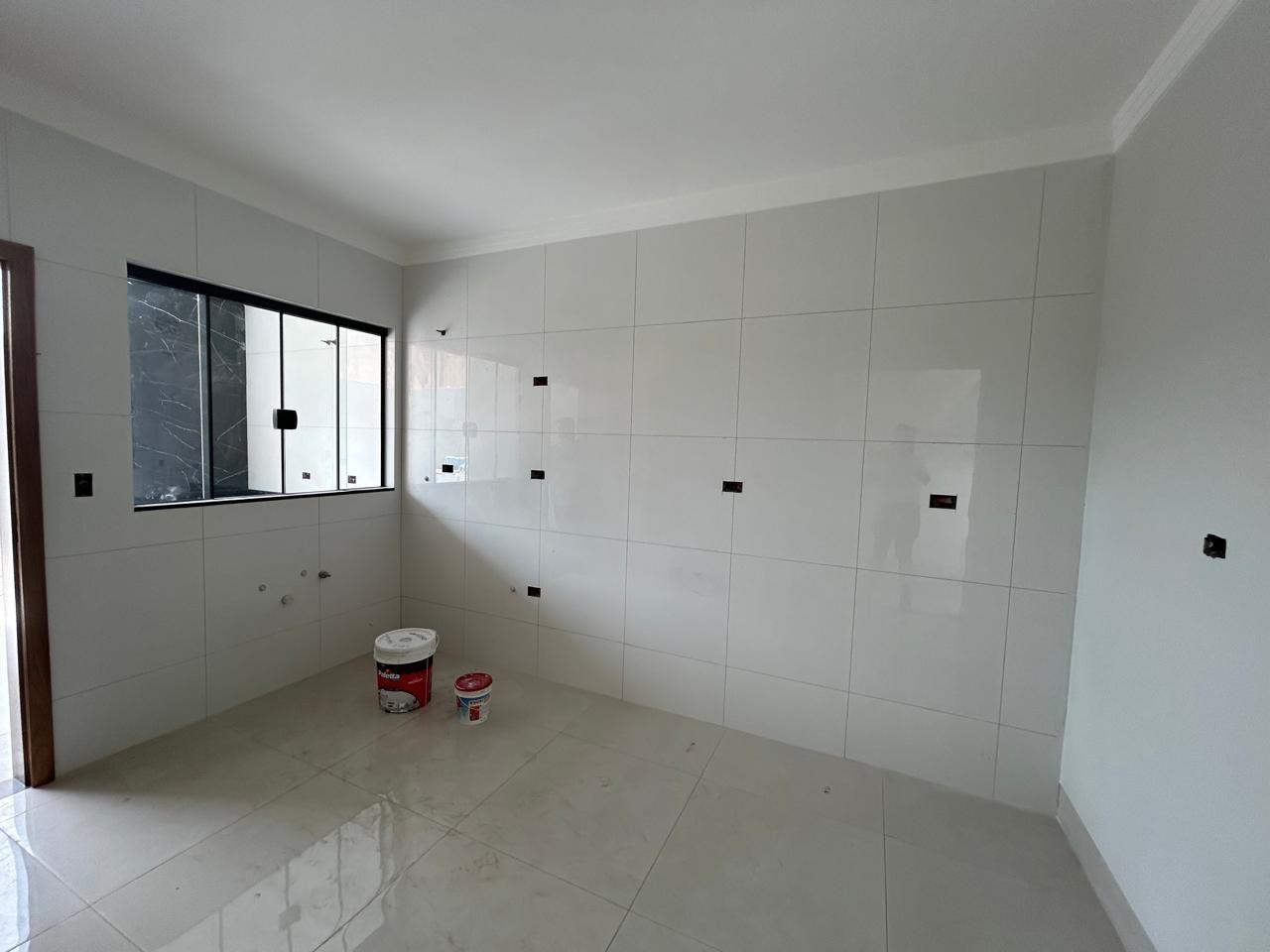 Casa à venda com 3 quartos, 84m² - Foto 4