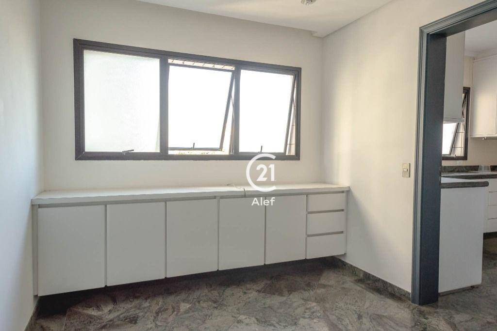 Apartamento para alugar com 4 quartos, 245m² - Foto 56