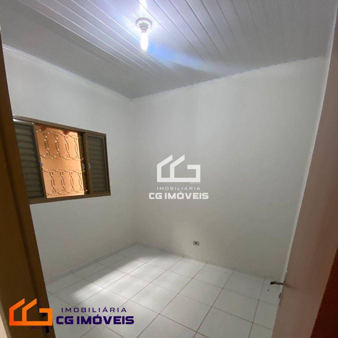 Casa à venda com 2 quartos, 82m² - Foto 5