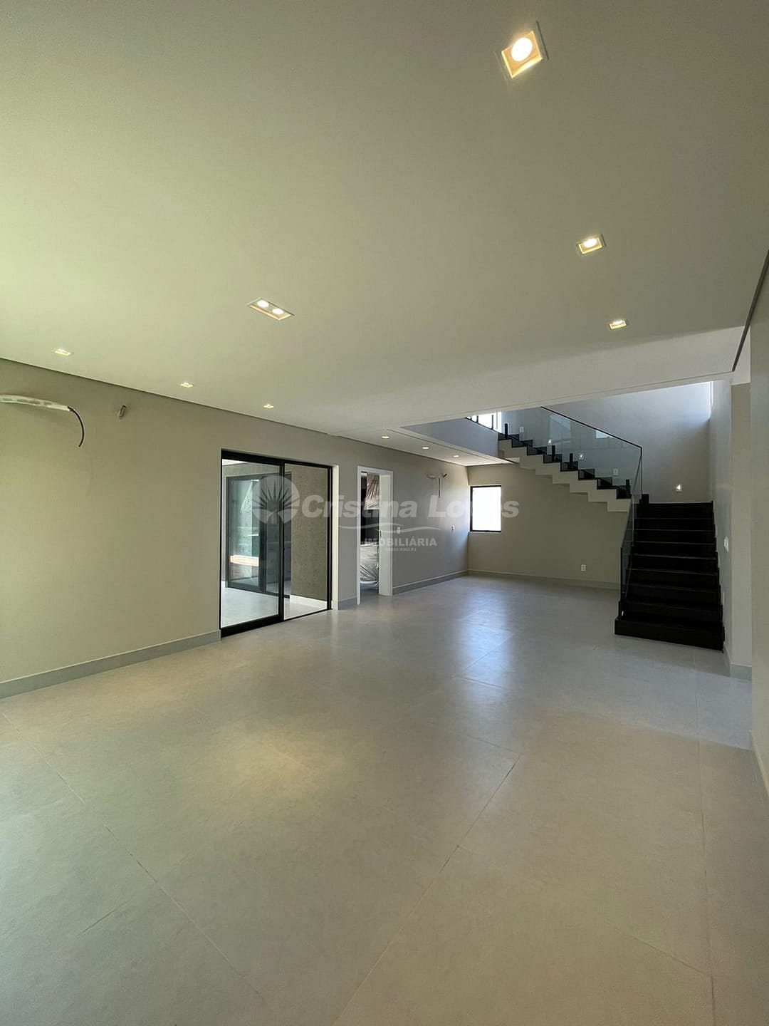 Casa, 4 quartos, 245 m² - Foto 2