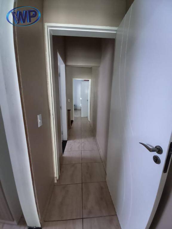 Sobrado à venda com 2 quartos, 240m² - Foto 3