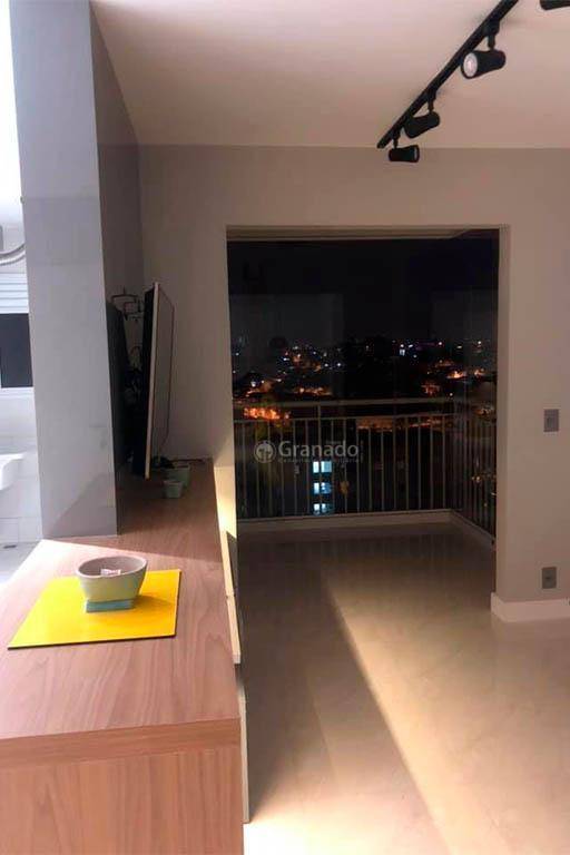 Apartamento à venda com 3 quartos, 67m² - Foto 3