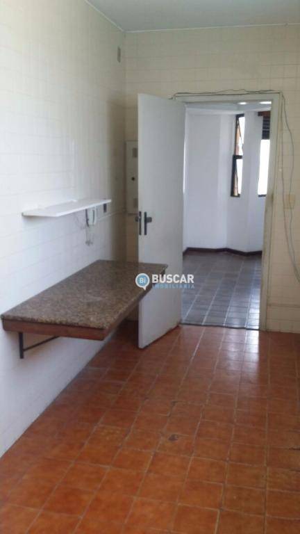 Apartamento à venda com 3 quartos, 140m² - Foto 35