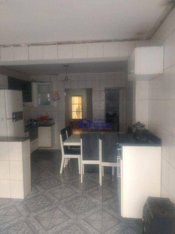 Sobrado à venda com 2 quartos, 60m² - Foto 11