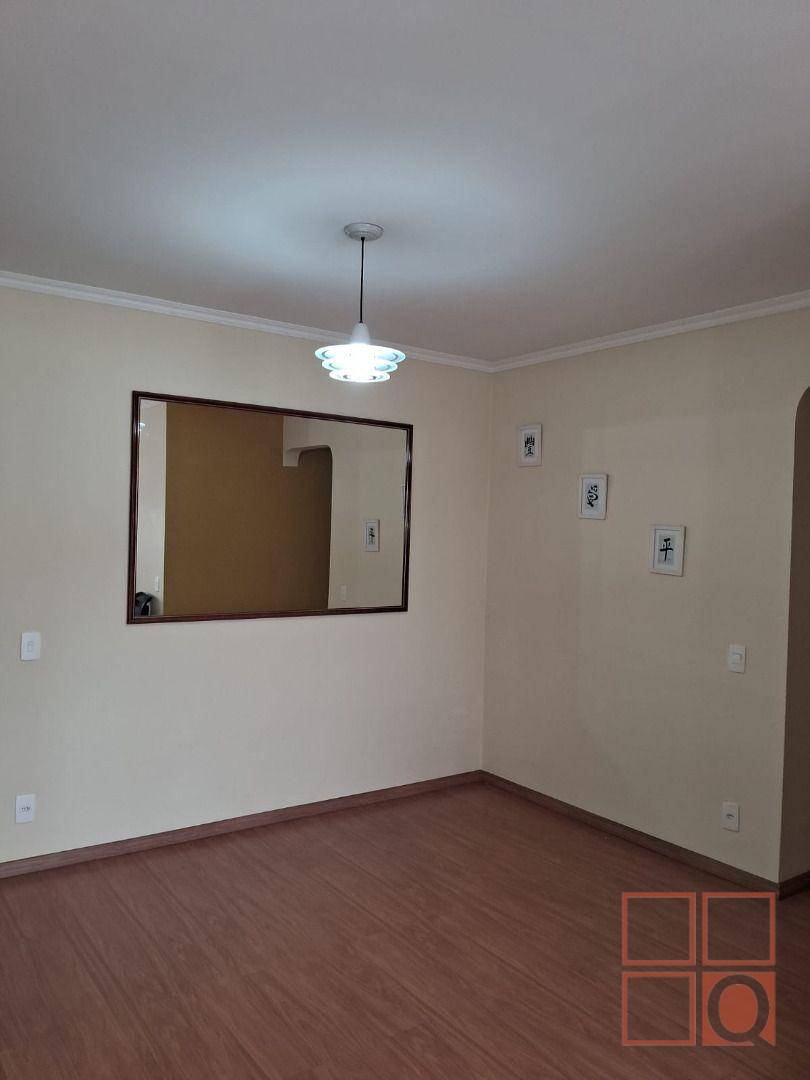 Apartamento à venda com 3 quartos, 74m² - Foto 3