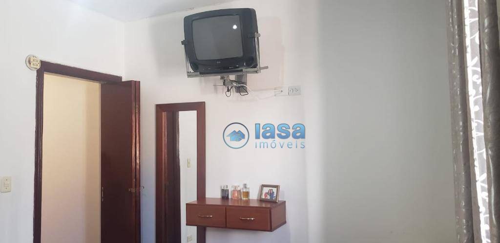 Sobrado à venda com 3 quartos, 218m² - Foto 6