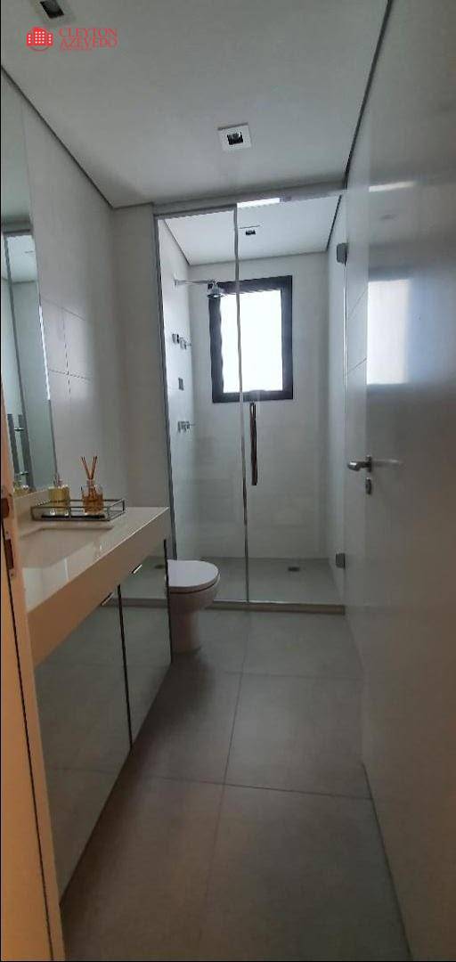 Apartamento à venda com 4 quartos, 228m² - Foto 6