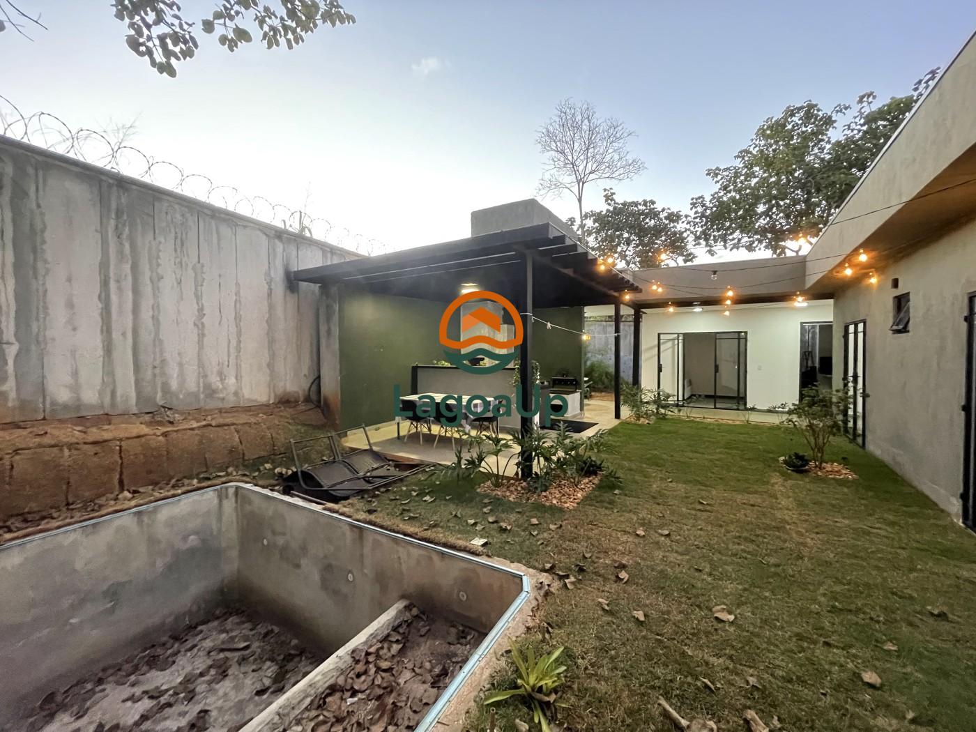 Casa à venda com 4 quartos, 290m² - Foto 4