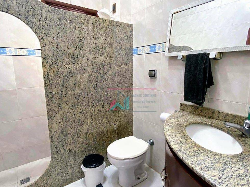 Casa à venda e aluguel com 3 quartos, 309m² - Foto 12