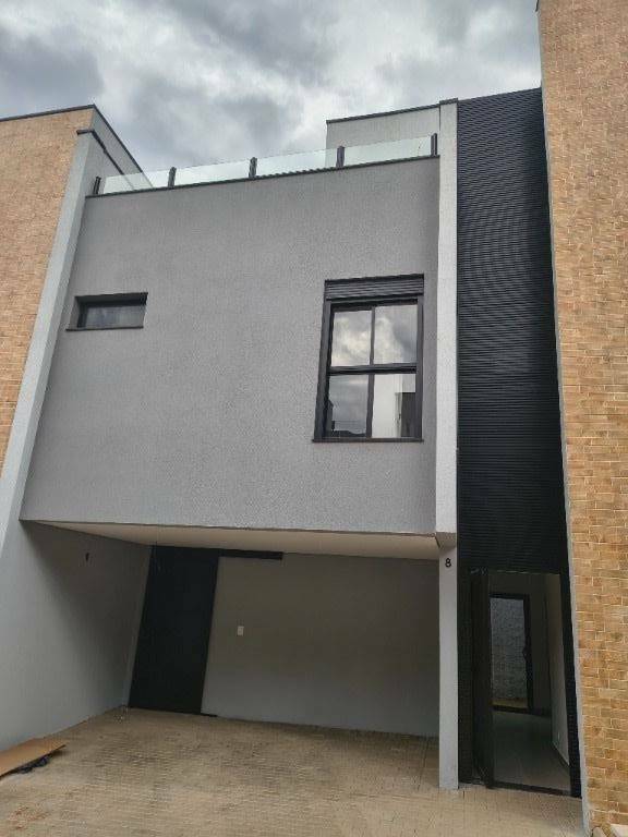 Casa de Condomínio para alugar com 3 quartos, 168m² - Foto 1
