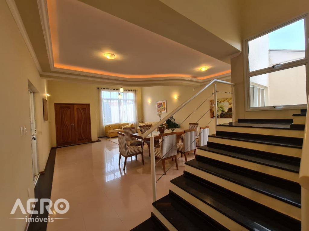 Casa à venda com 3 quartos, 275m² - Foto 5