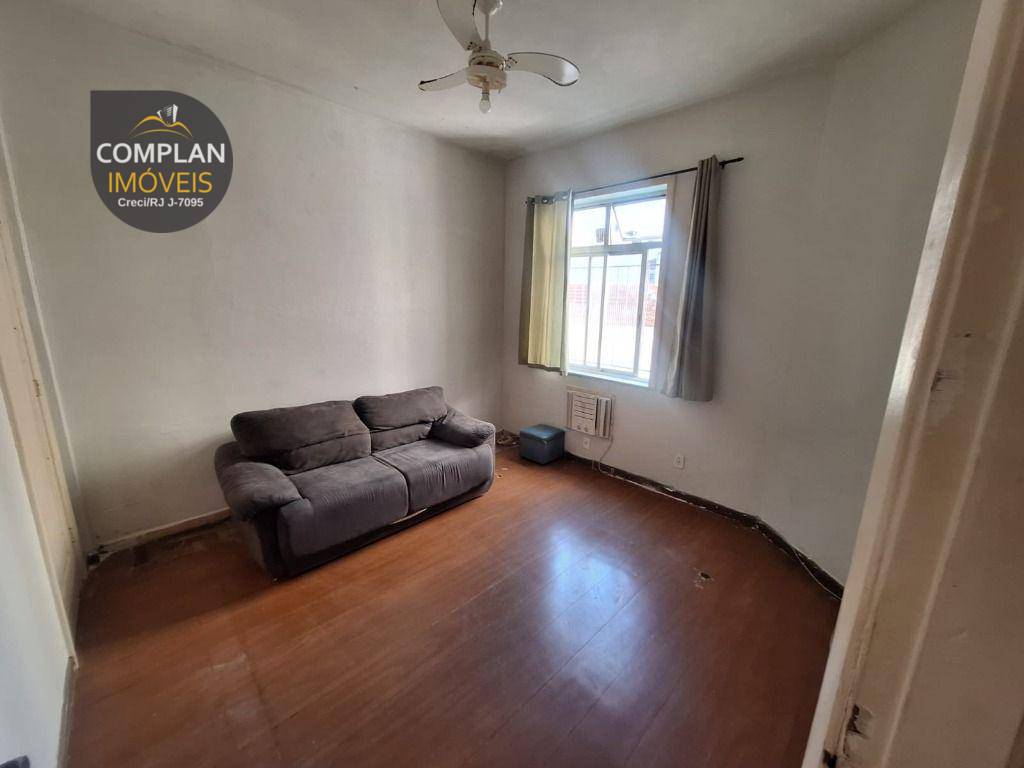 Apartamento à venda com 3 quartos, 75m² - Foto 13