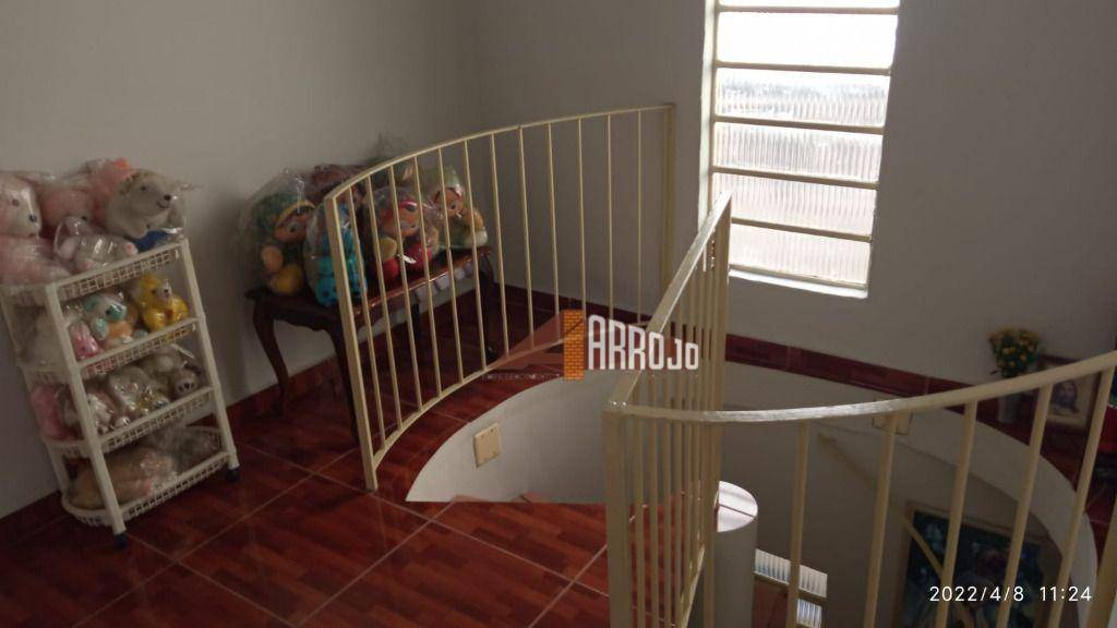 Sobrado à venda com 2 quartos, 140m² - Foto 6