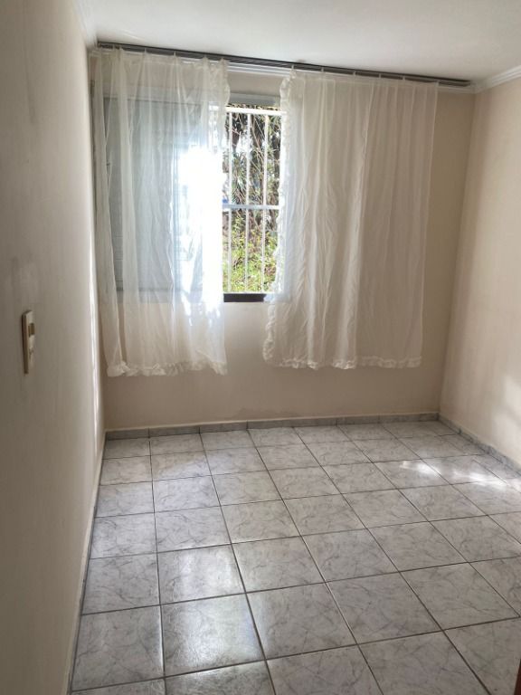 Apartamento à venda com 3 quartos, 56m² - Foto 2