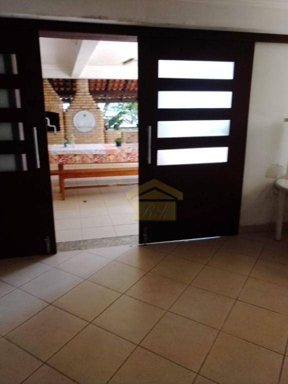 Casa à venda com 3 quartos, 300M2 - Foto 16