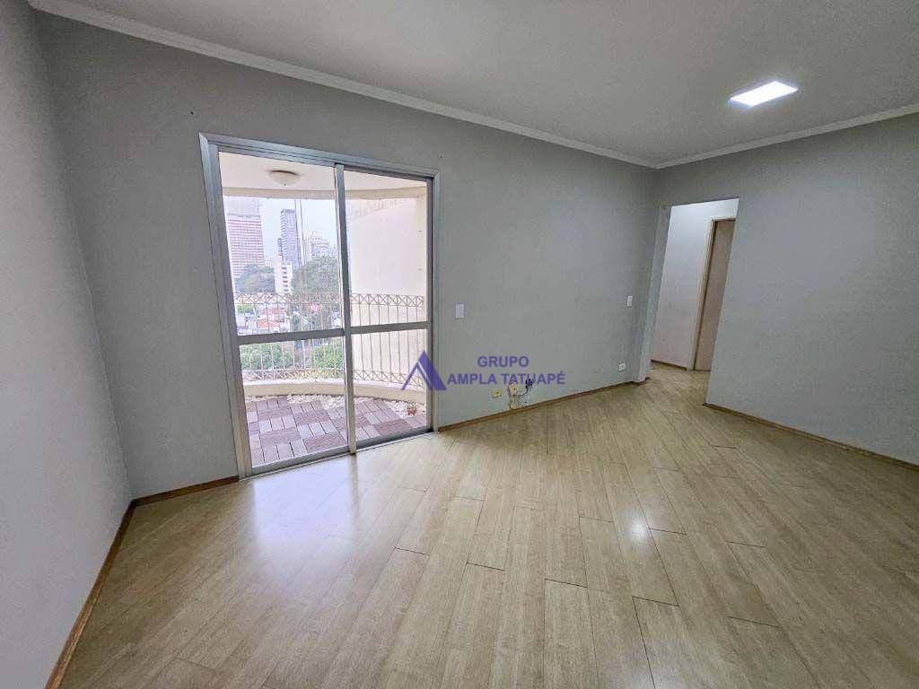 Apartamento à venda com 3 quartos, 70m² - Foto 2