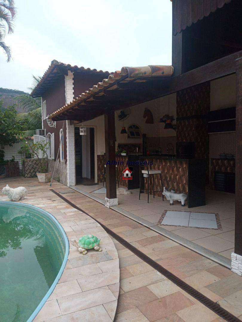 Casa à venda com 4 quartos, 280m² - Foto 7