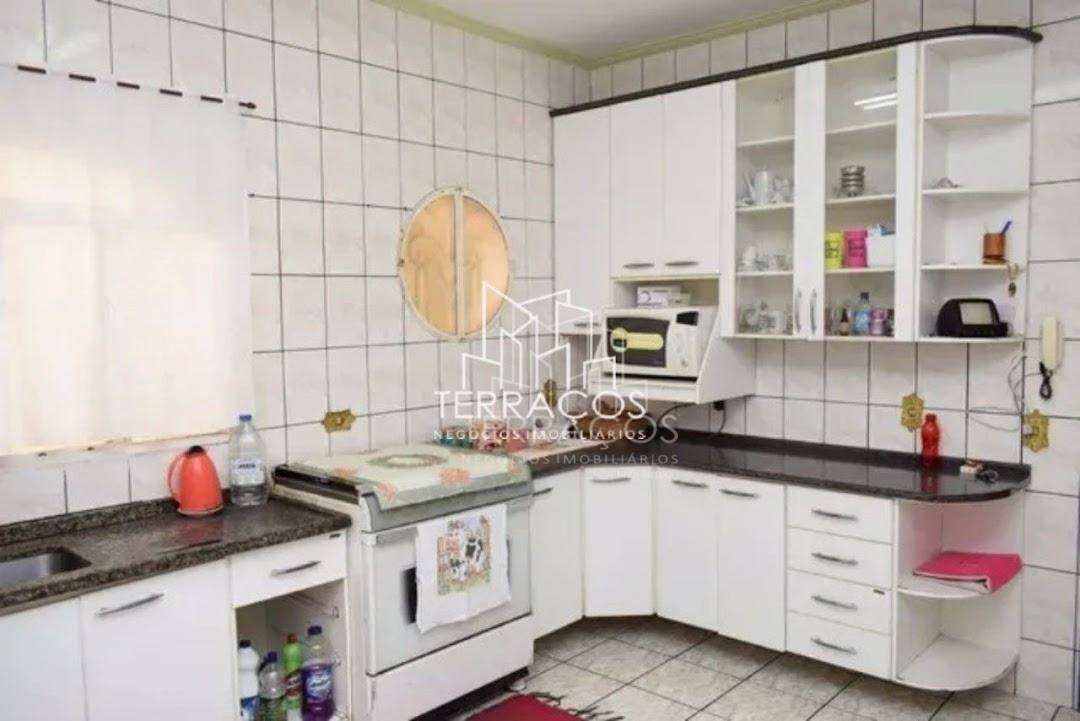 Casa, 4 quartos, 283 m² - Foto 3