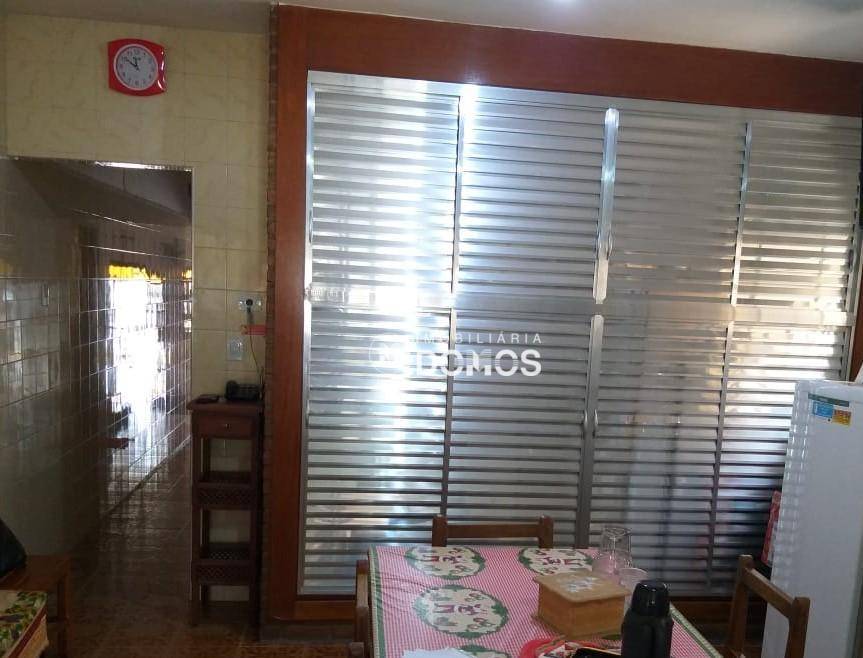 Sobrado à venda com 4 quartos, 216m² - Foto 10