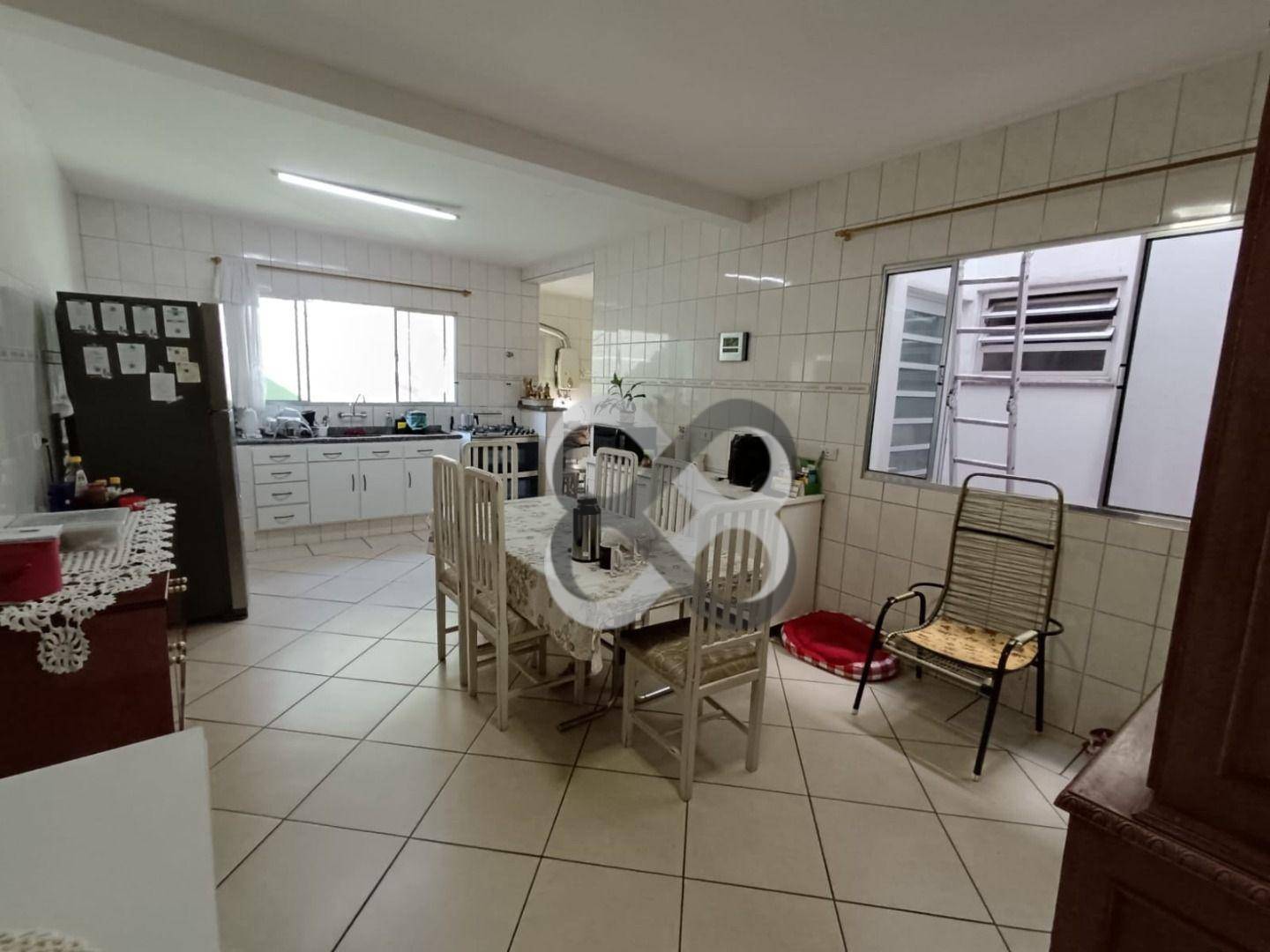 Casa à venda com 4 quartos, 217m² - Foto 20