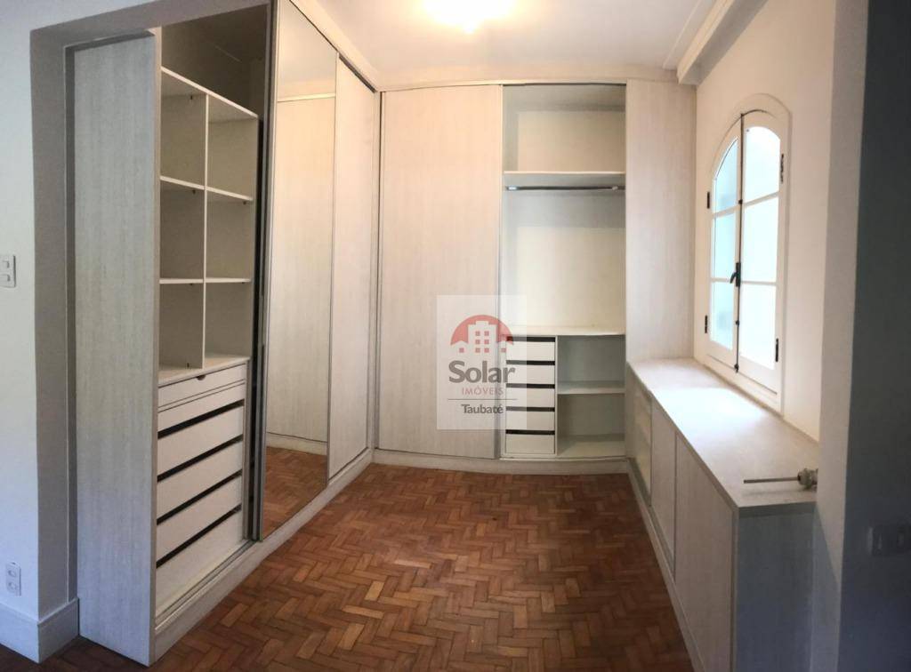 Casa à venda com 3 quartos, 200m² - Foto 25