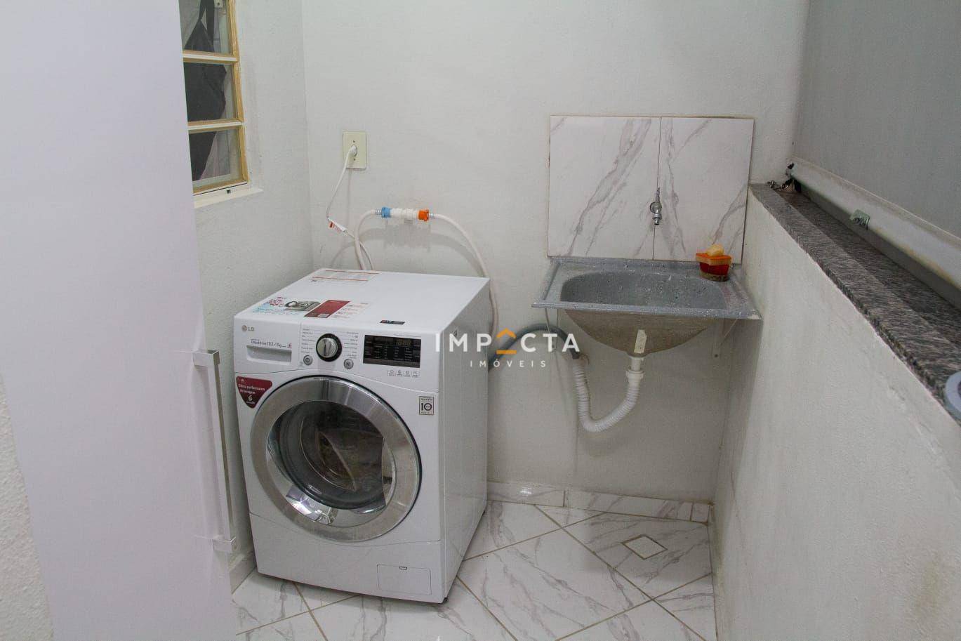 Apartamento à venda com 2 quartos, 67m² - Foto 4