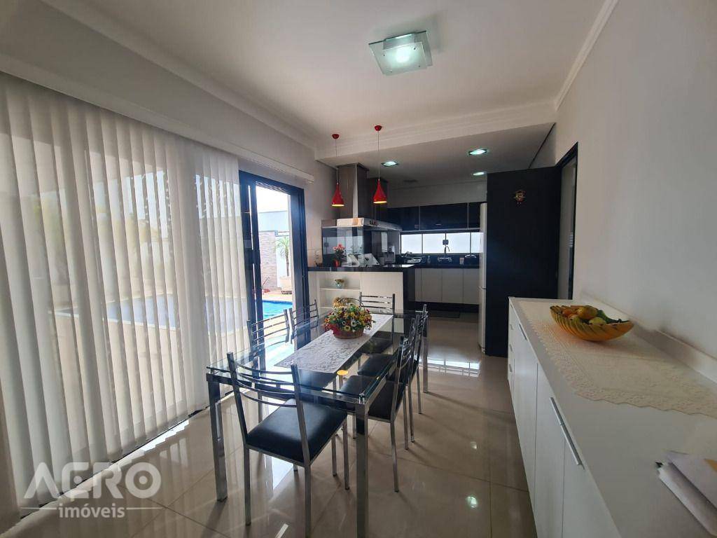 Casa de Condomínio à venda com 3 quartos, 226m² - Foto 28