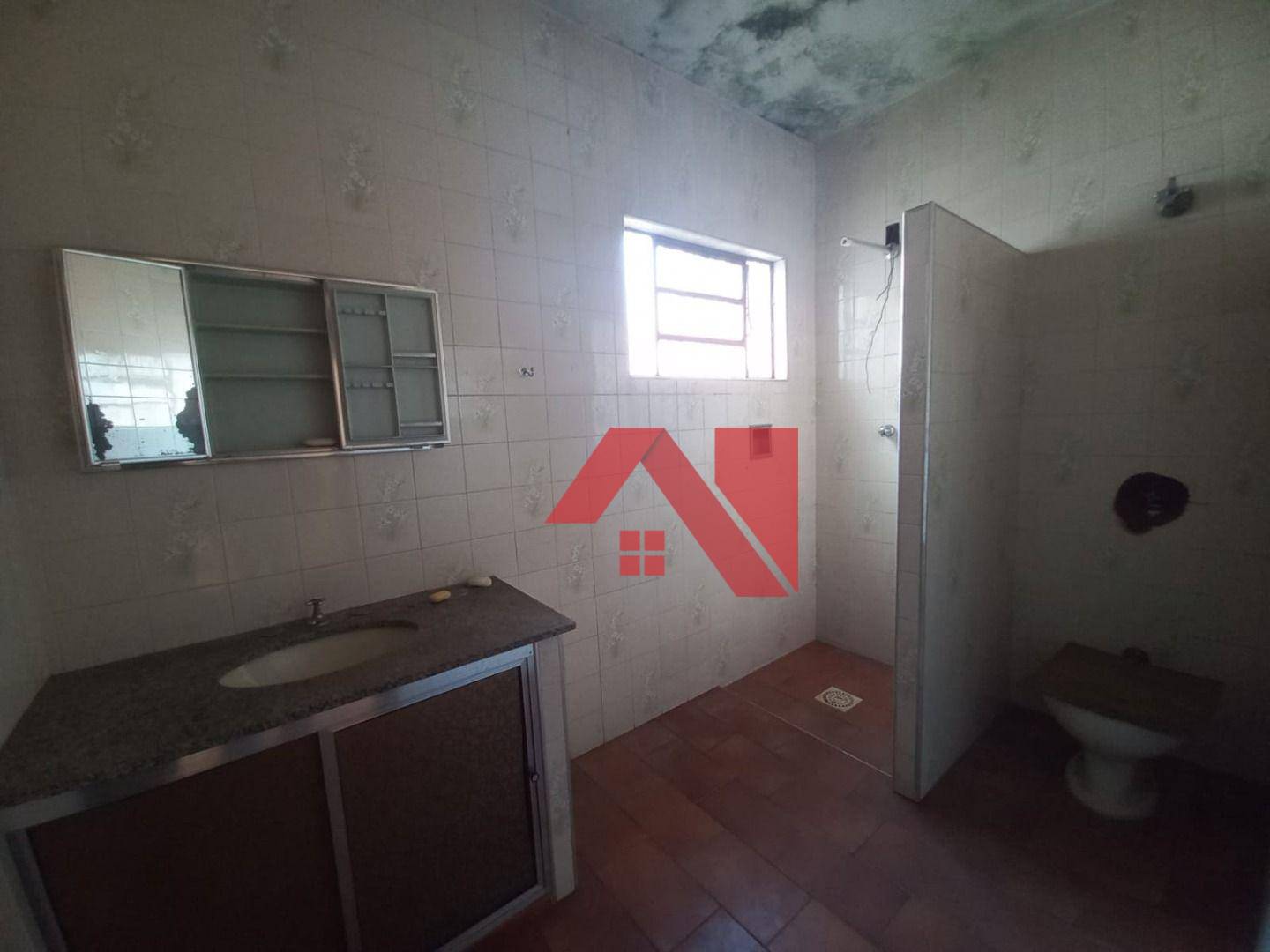 Casa à venda com 3 quartos, 200m² - Foto 4