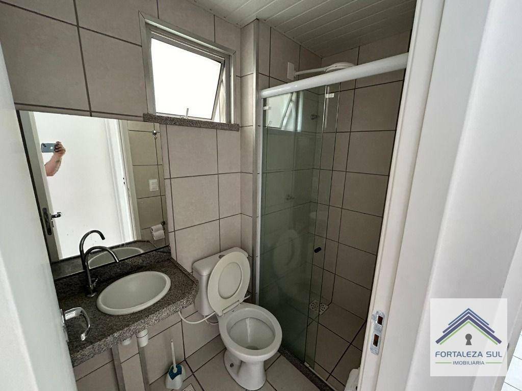 Apartamento à venda com 2 quartos, 55m² - Foto 11