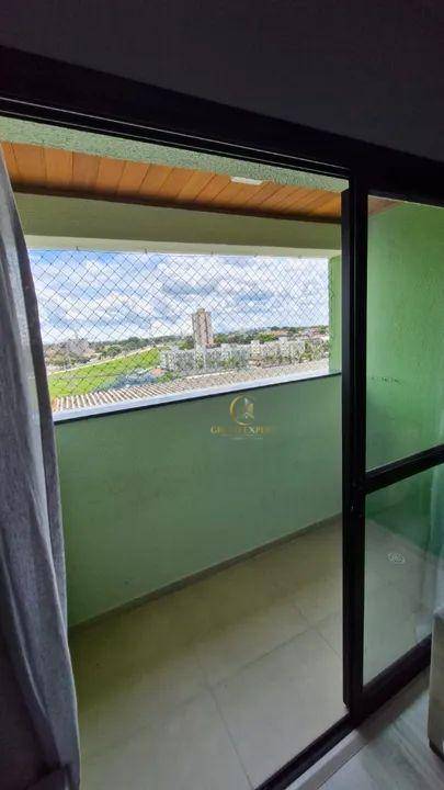 Apartamento à venda com 3 quartos, 63m² - Foto 2