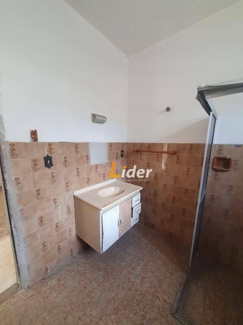 Casa para alugar com 3 quartos, 525m² - Foto 7