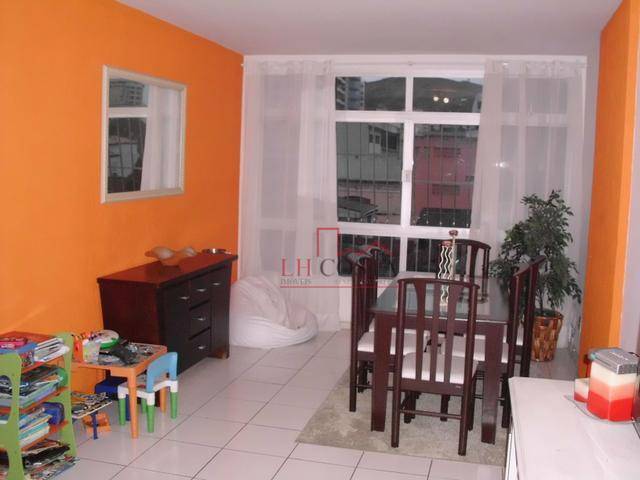 Apartamento à venda com 3 quartos, 110m² - Foto 2