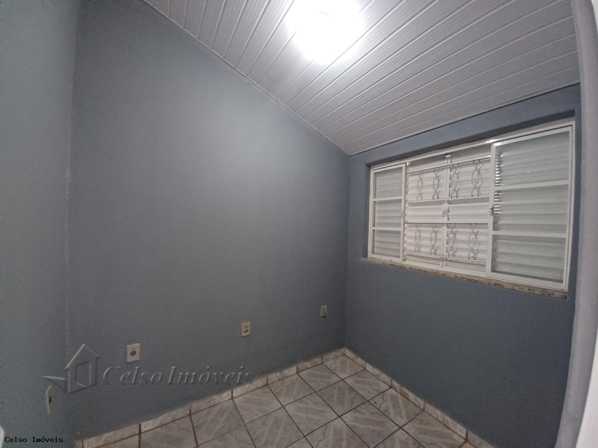 Casa à venda com 2 quartos, 128m² - Foto 13