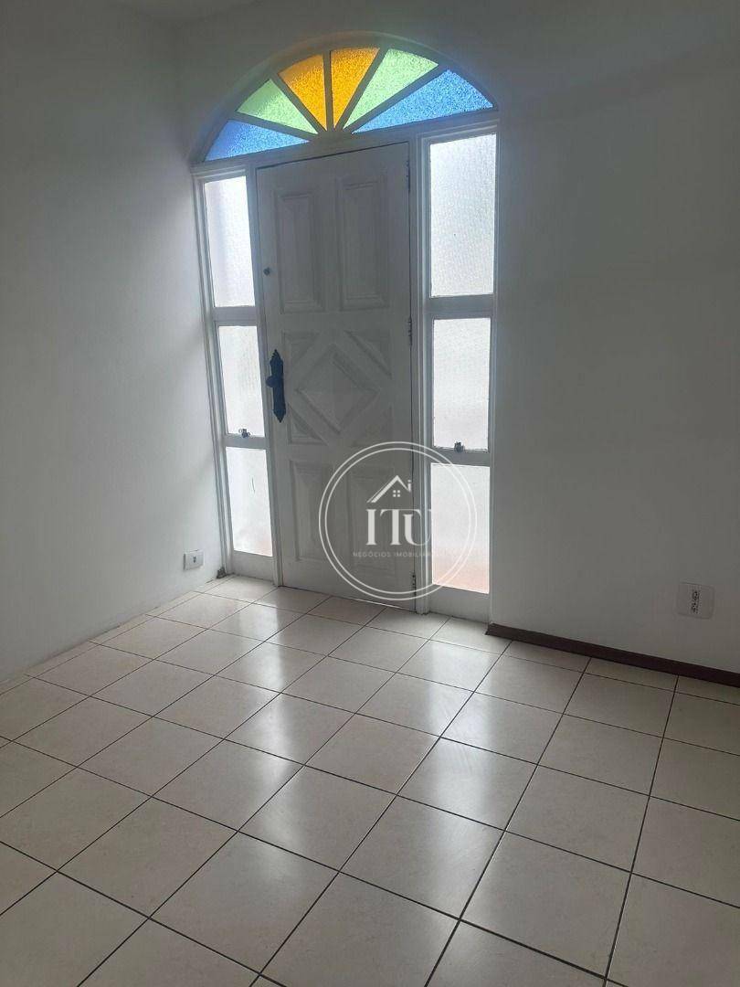 Casa para alugar com 6 quartos, 224m² - Foto 37