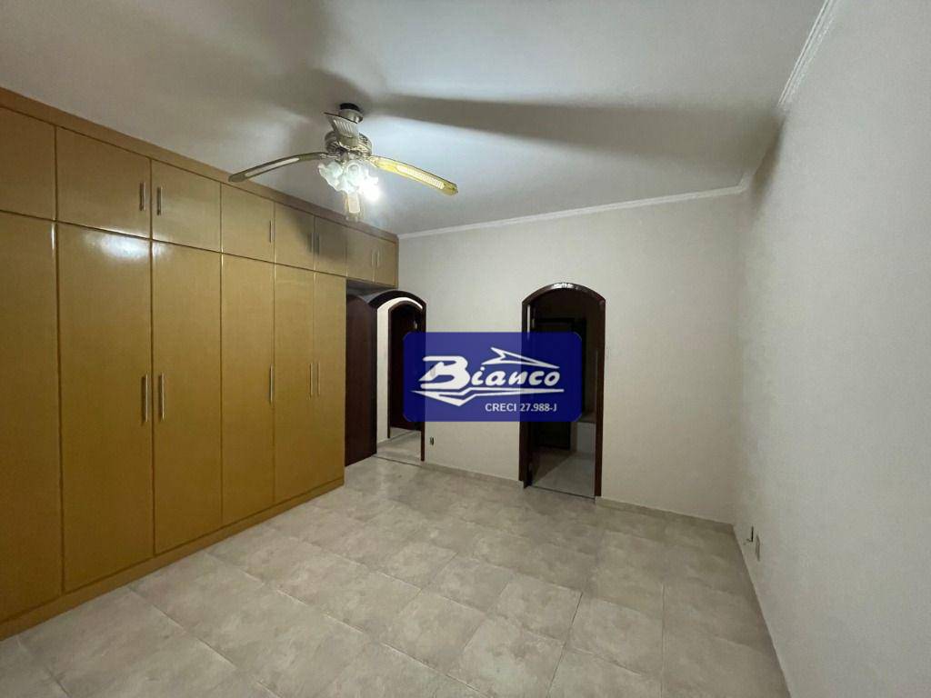 Sobrado à venda com 6 quartos, 550m² - Foto 32