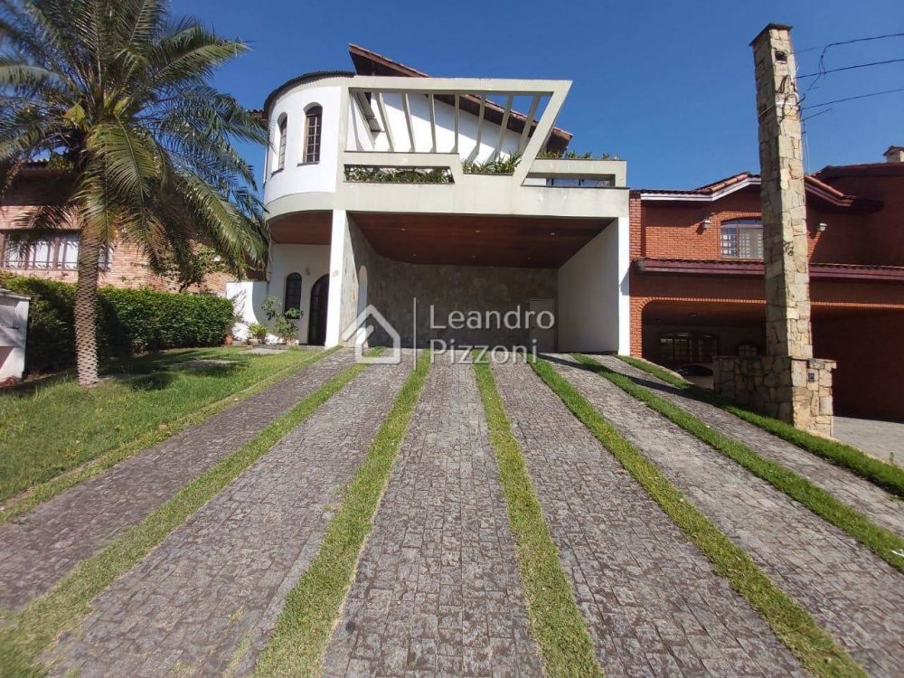 Casa à venda com 4 quartos, 500m² - Foto 1