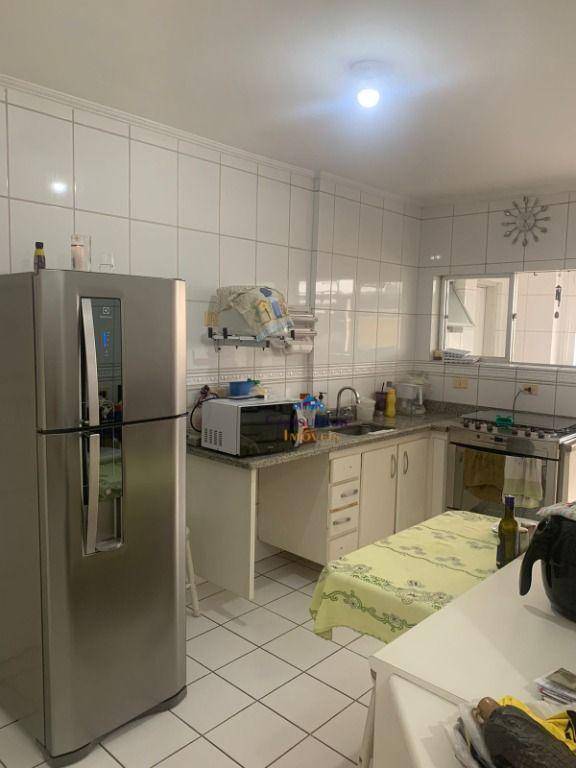 Apartamento à venda com 3 quartos, 190m² - Foto 9