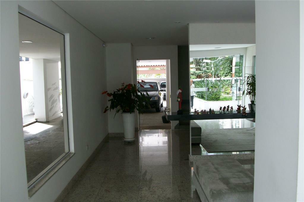 Apartamento para alugar com 2 quartos, 82m² - Foto 9