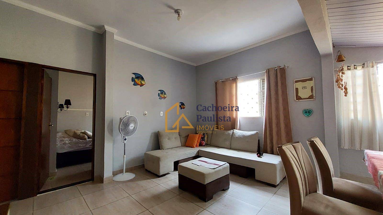 Casa à venda com 2 quartos, 300m² - Foto 2