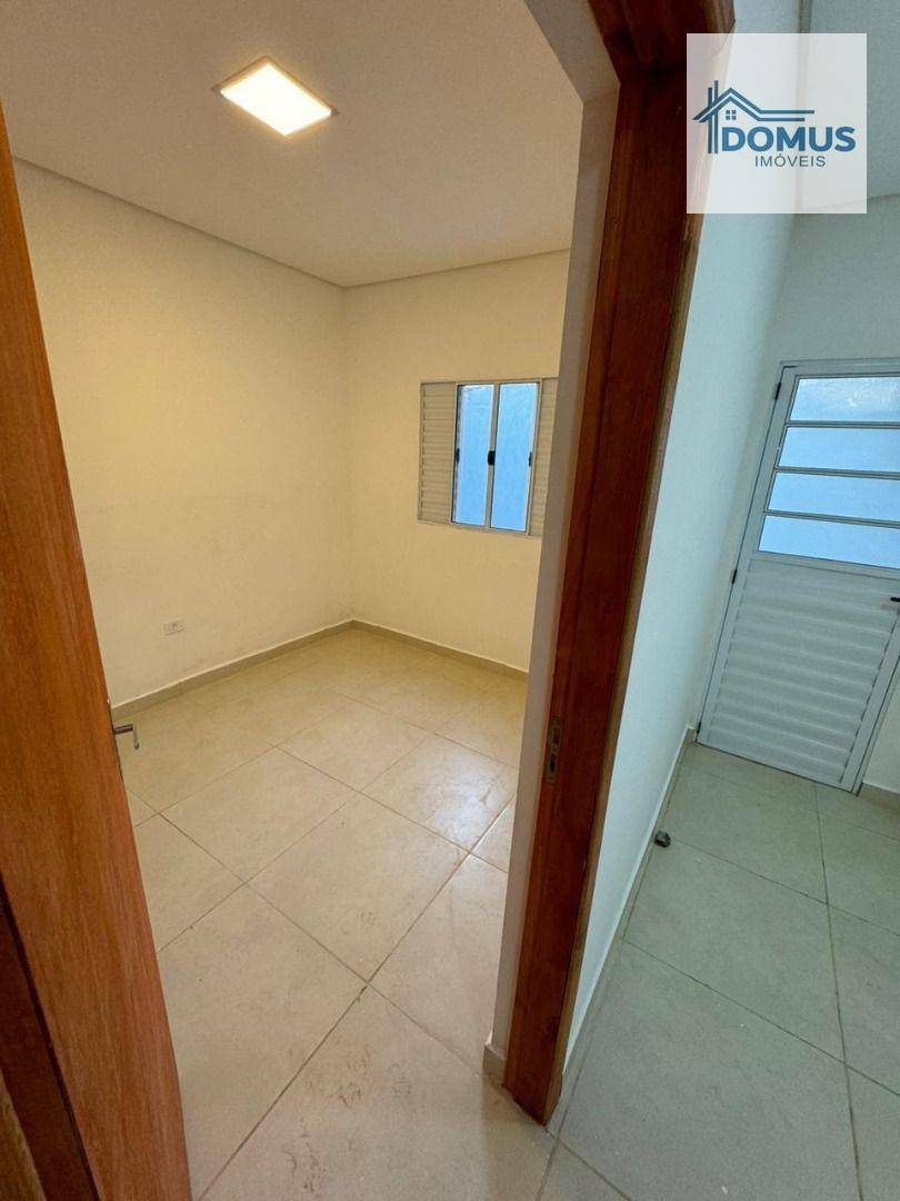 Casa à venda com 3 quartos, 61m² - Foto 3