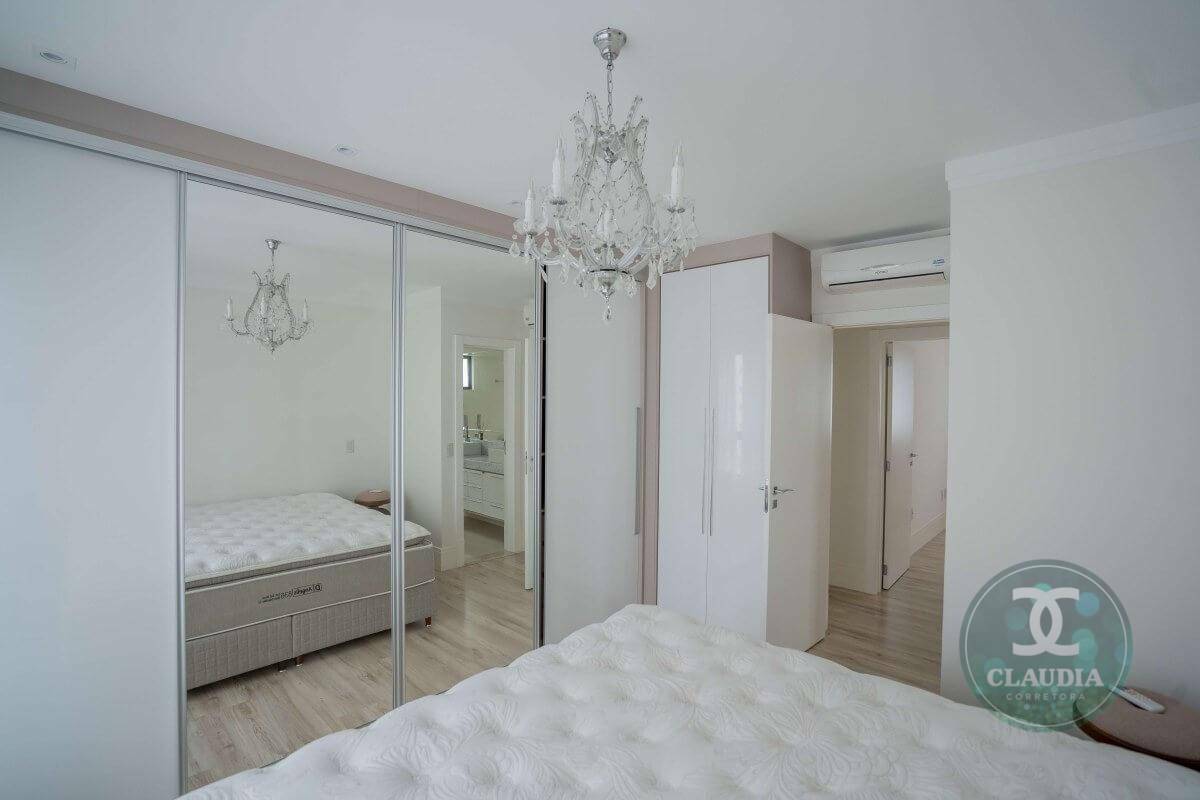 Apartamento à venda com 3 quartos, 206m² - Foto 31