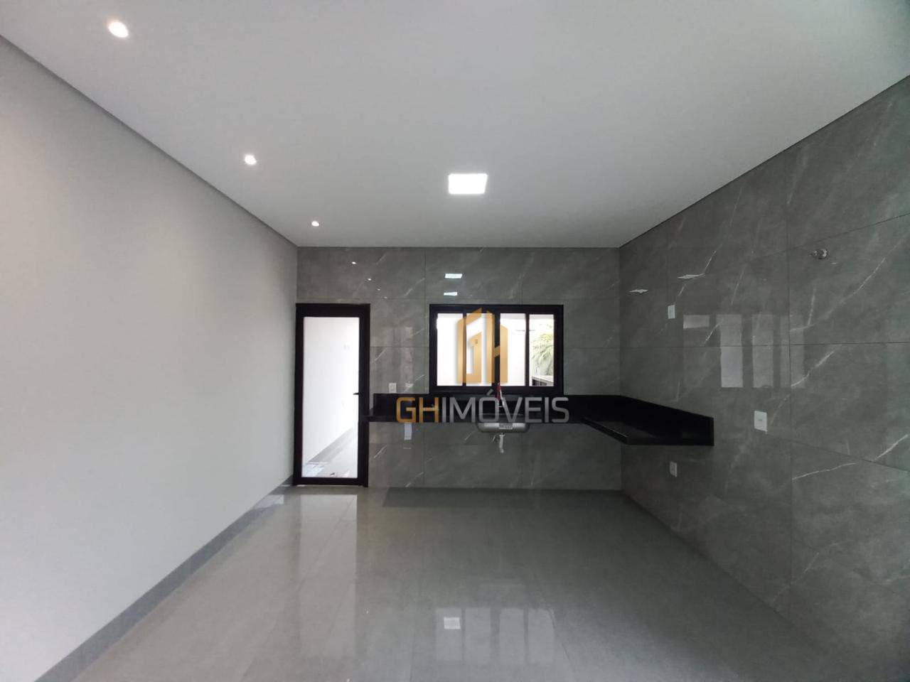 Casa à venda com 3 quartos, 200m² - Foto 10